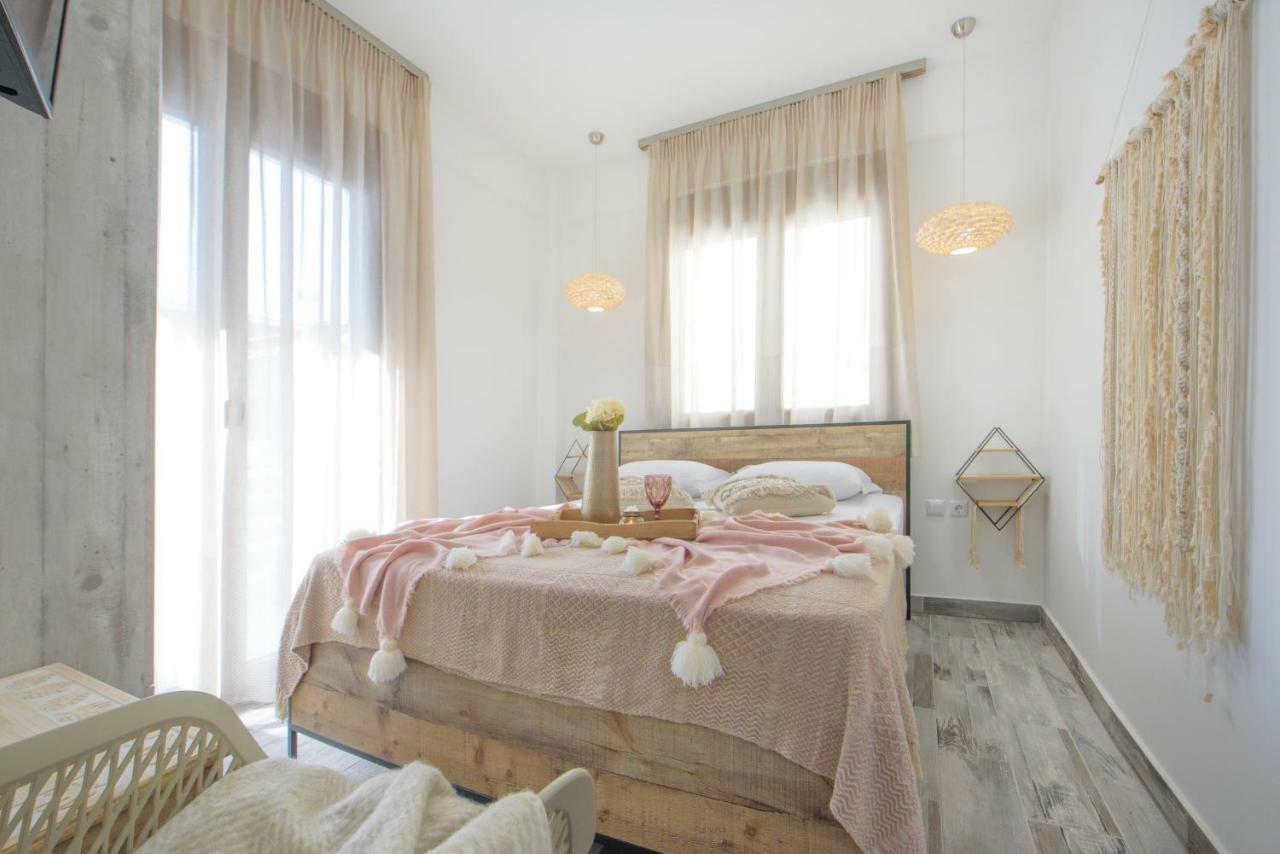 Meltemi Luxury Apartments Неа-Рода Экстерьер фото