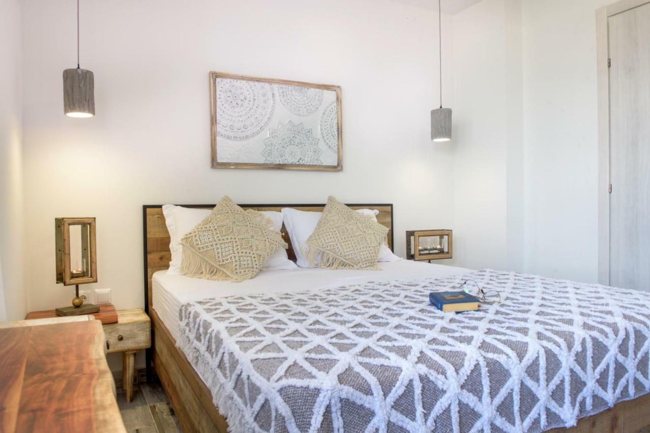 Meltemi Luxury Apartments Неа-Рода Экстерьер фото