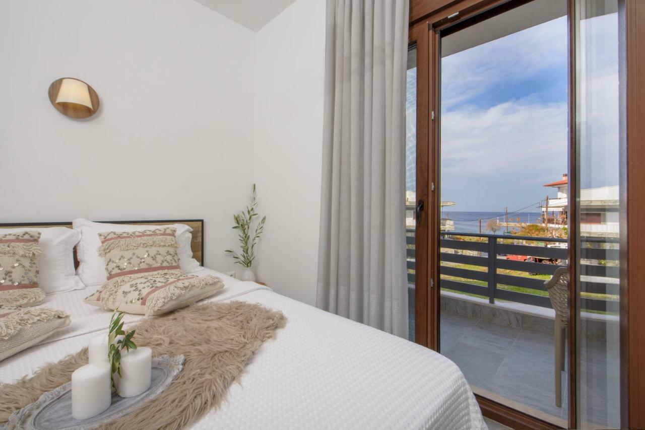 Meltemi Luxury Apartments Неа-Рода Экстерьер фото